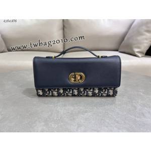 Dior专柜2025新款迪奥高仿原单Miss Caro Top Handle手拿包 djfk1476