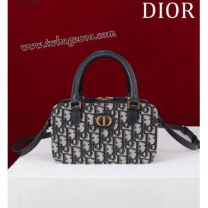 Dior专柜2024新款迪奥高仿原单迷你小方包蒙田30系列迷你医生包 djfk1480