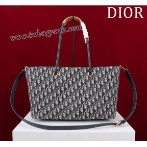 Dior专柜2023新款迪奥高仿原单Dior Toujours手袋手提购物包 djfk1604
