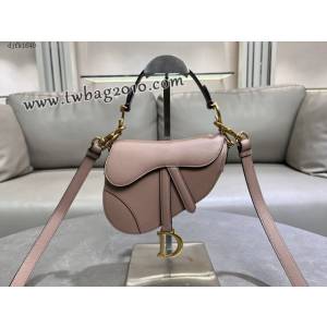 Dior专柜经典马鞍包迪奥高仿原单墙粉小号马鞍包腋下肩背包 djfk1640