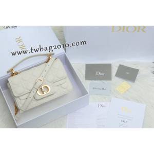 Dior专柜新款迪奥高仿原单小牛皮Cannage藤格纹珍珠链条包 djfk1667