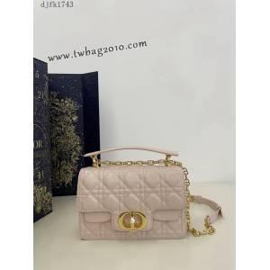 Dior专柜新款迪奥高仿原单中号胭脂粉Jolie系列珍珠链条包 djfk1743