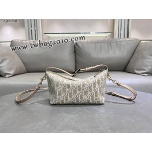 Dior专柜新款迪奥高仿原单中号 Travel Nomad手拿包肩背包 djfk1769
