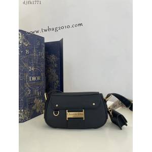 Dior专柜新款迪奥高仿原单New street chic系列斜挎包 djfk1771