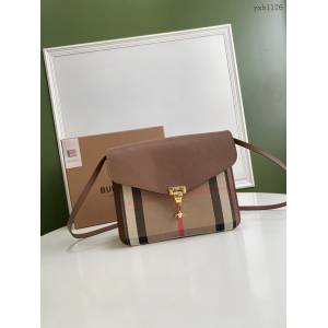 Burberry專門店新款格紋斜背包 巴寶莉女士斜挎肩背包 yxb1126