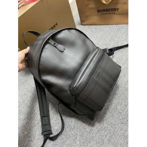 Burberry專門店新款男士雙肩包 巴寶莉格紋男士後背包大書包 yxb1180