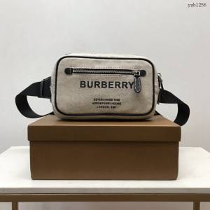 Burberry專門店新款腰包 巴寶莉Horseferry印花男士腰包挎包 yxb1256