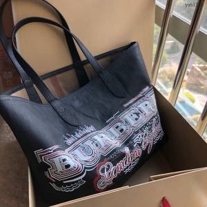 Burberry專門店新款雙面兩用托特包 巴寶莉塗鴉圖案手提購物袋 yxb1358