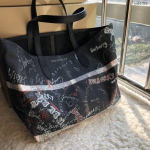 Burberry專門店新款雙面兩用托特包 巴寶莉塗鴉圖案手提購物袋 yxb1359