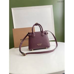 Burberry專門店新款迷你22班納手袋 巴寶莉手提肩背斜挎女包 yxb1420