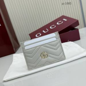 Gucci專櫃2026新款絎縫V型納帕羊皮革卡包 古馳Marmont女士卡套名片夾 443127  gc1005