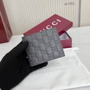 Gucci專櫃經典印花女士錢包 古馳Emblem系列短款錢包錢夾 850175  gc1051