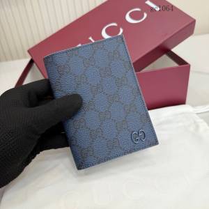 Gucci專櫃經典印花男士雙折錢夾 古馳陶瓷質感GG對折護照夾錢包 795229  gc1064