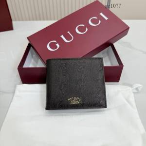 Gucci專櫃2026新款燙金雙折錢夾 古馳Lira系列全皮對折男士錢包 867325  gc1077