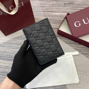 Gucci專櫃2026新款男女短款雙折錢夾 古馳Emblem系列雙G印花對折錢包 850184  gc1095