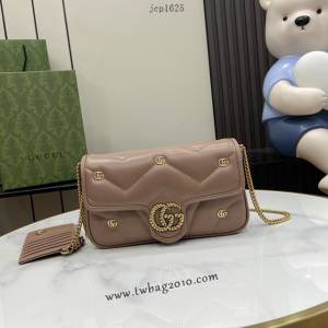 gucci專櫃新款黑色絎縫V型原廠皮手袋 古馳Marmont系列迷你手袋 jcp1625